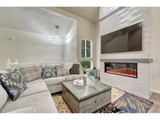 Photo #5: 4335687 Listing 