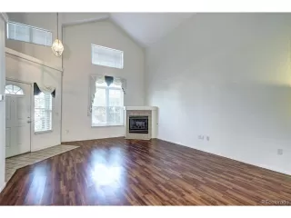 Photo #3: 4336034 Listing