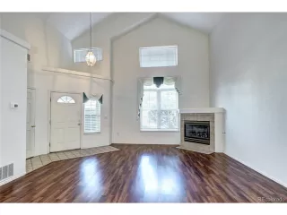 Photo #4: 4336034 Listing