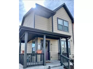 Photo #5: 4336446 Listing