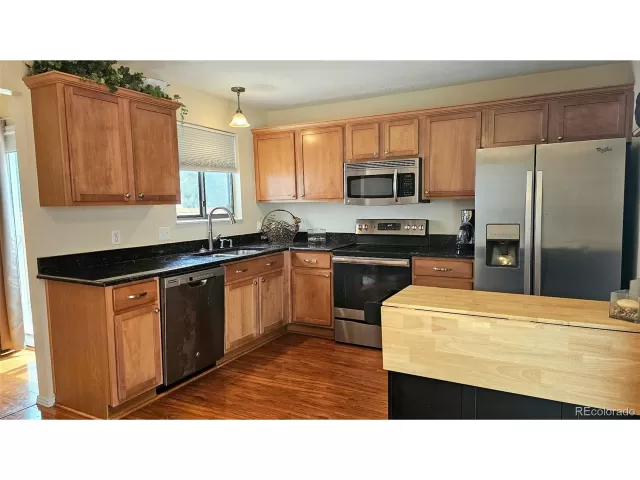 MLS: 4336886 Condo For Sale