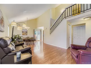 Photo #4: 4336886 Listing