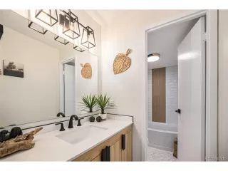 Photo #2: 4339445 Listing 