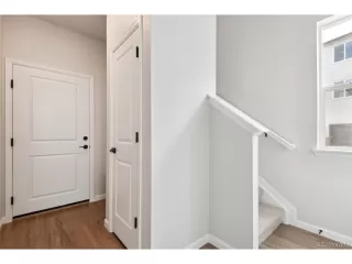 Photo #5: 4339738 Listing