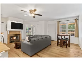 Photo #3: 4339792 Listing 