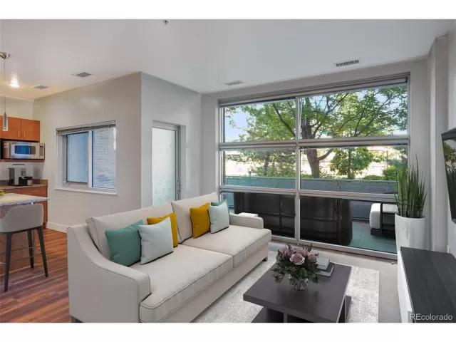 MLS: 4341045 Condo For Sale