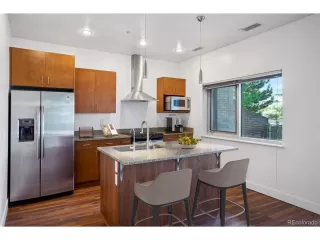 Photo #3: 4341045 Listing 