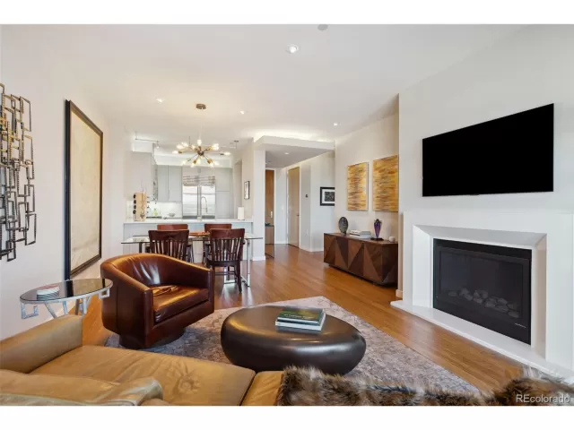 MLS: 4341705 Condo For Sale