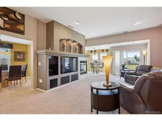 Photo #3: 4342146 Listing