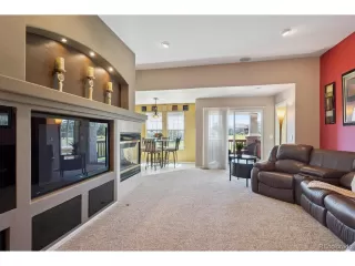 Photo #4: 4342146 Listing