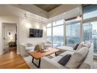 Photo #2: 4343161 Listing