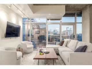 Photo #3: 4343161 Listing