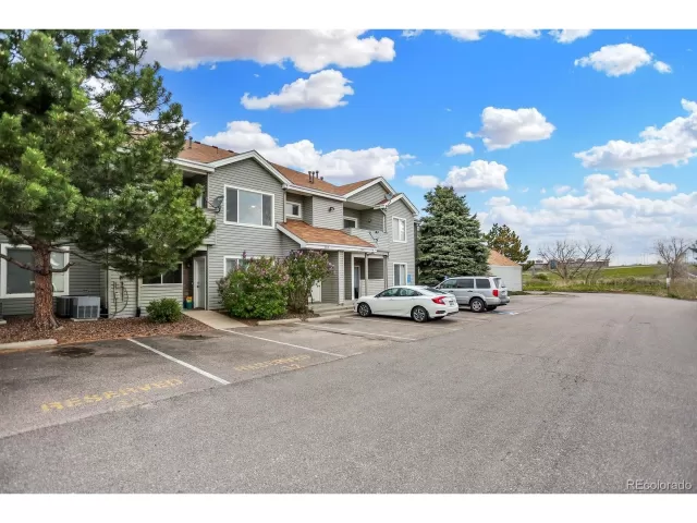 MLS: 4344711 Condo For Sale