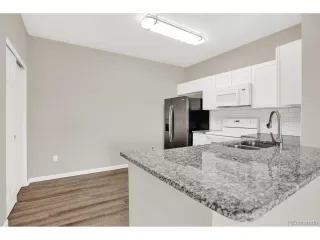 Photo #3: 4344711 Listing 