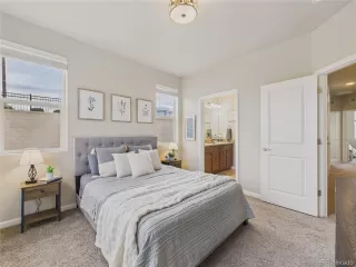 Photo #2: 4344937 Listing 