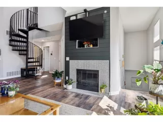 Photo #3: 4345180 Listing 