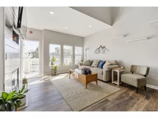 Photo #5: 4345180 Listing 