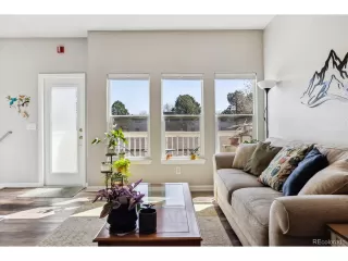 Photo #6: 4345180 Listing 