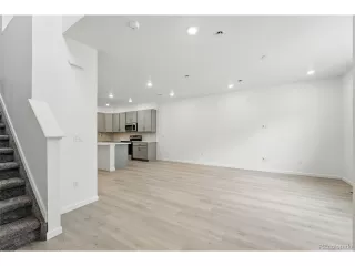 Photo #5: 4345346 Listing