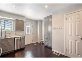 Photo #2: 4346401 Listing 