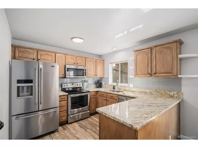 MLS: 4348020 Condo For Sale