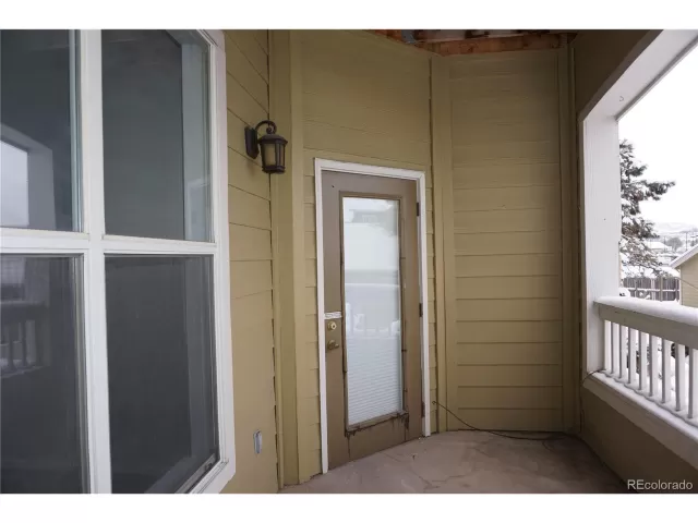 MLS: 4350454 Condo For Sale