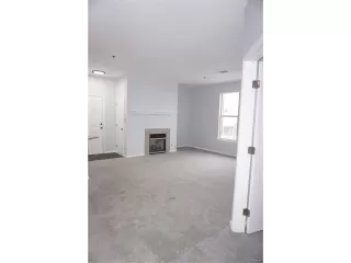 Photo #2: 4350454 Listing