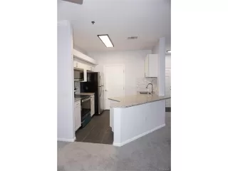 Photo #6: 4350454 Listing