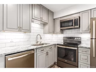 Photo #5: 4354173 Listing 