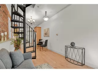 Photo #4: 4354641 Listing