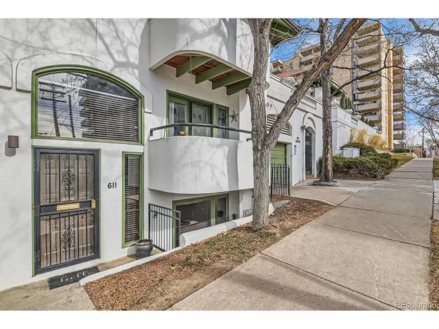 MLS: 4354734 Condo For Sale