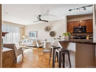 Photo #3: 4355131 Listing