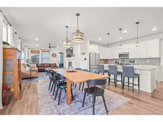 Photo #2: 4355708 Listing 