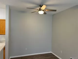 Photo #4: 4356801 Listing