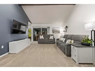 Photo #6: 4356918 Listing 