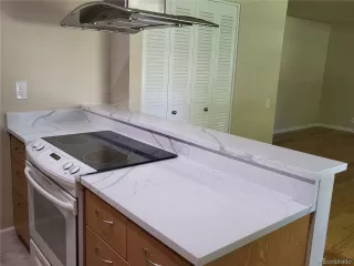 Photo #5: 4357515 Listing 