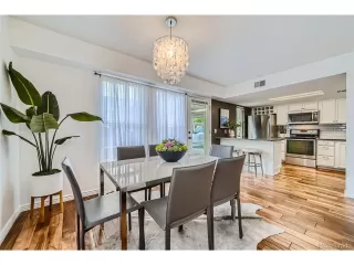 Photo #4: 4358316 Listing