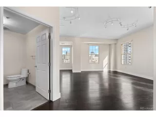 Photo #3: 4359228 Listing 