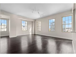 Photo #4: 4359228 Listing 