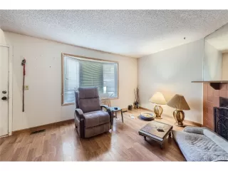 Photo #2: 4359566 Listing