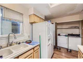 Photo #4: 4359566 Listing