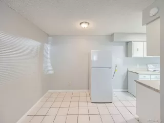 Photo #3: 4362808 Listing