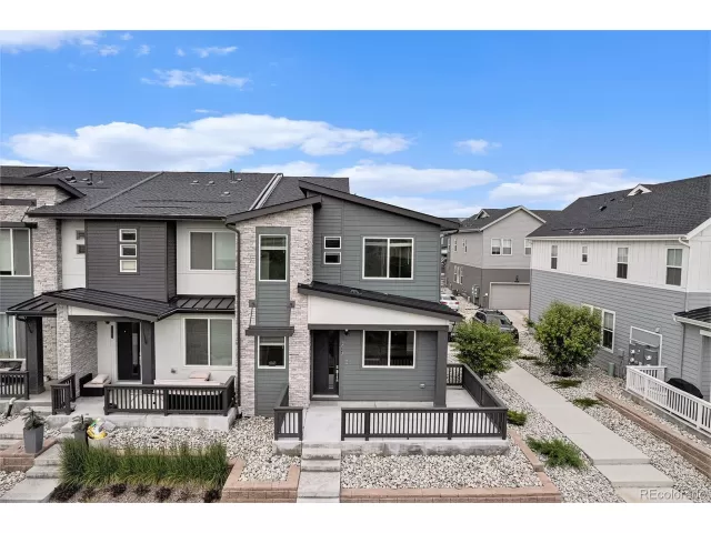 MLS: 4363137 Condo For Sale