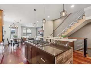 Photo #5: 4363376 Listing