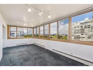 Photo #5: 4363646 Listing