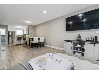 Photo #6: 4363952 Listing