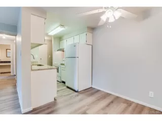 Photo #6: 4366622 Listing