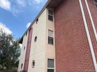 Photo #3: 4370822 Listing