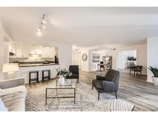 Photo #3: 4370977 Listing 