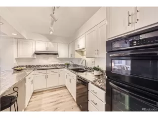 Photo #5: 4370977 Listing 